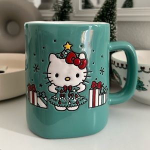 Final price Hello kitty Christmas tree cup